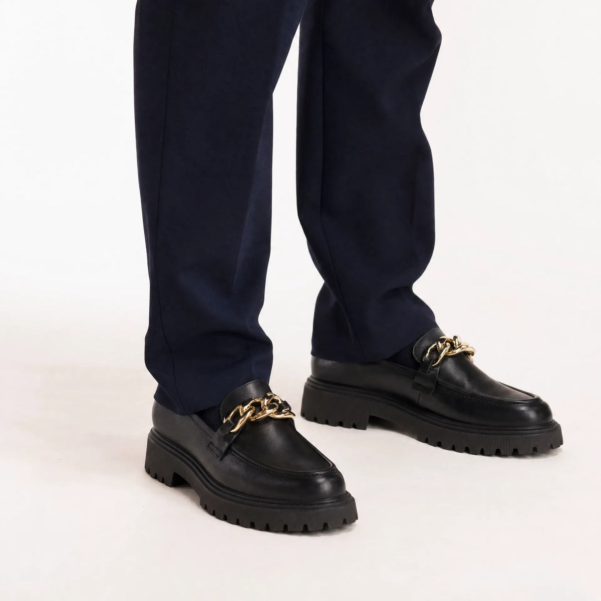 Gentry Morris Black Chunky Loafers Gold Chain
