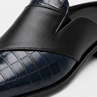 Gentry Morris Men's Navy & Black Crocodile-Embossed Pointed Toe Mule Loafers