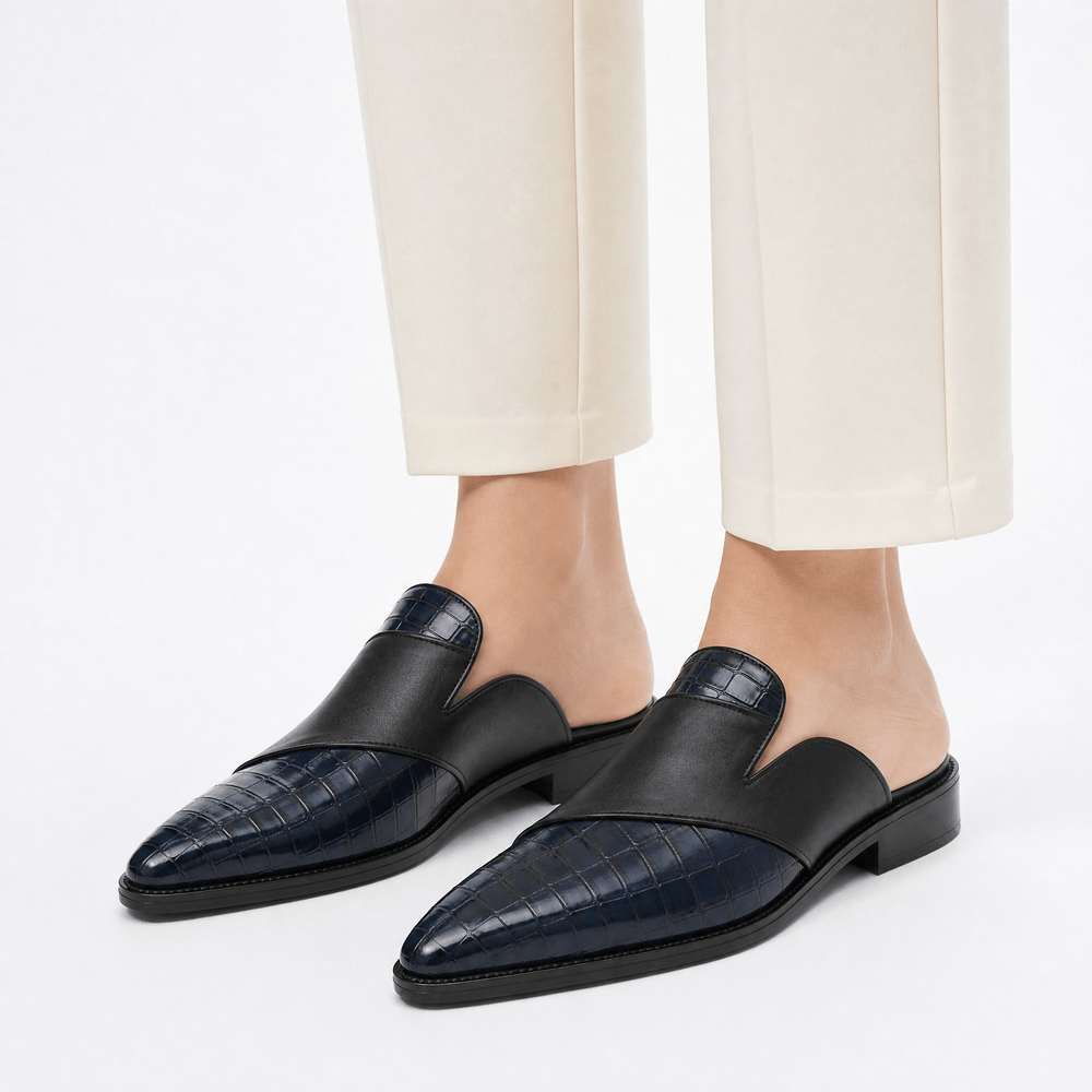 Gentry Morris Men's Navy & Black Crocodile-Embossed Pointed Toe Mule Loafers