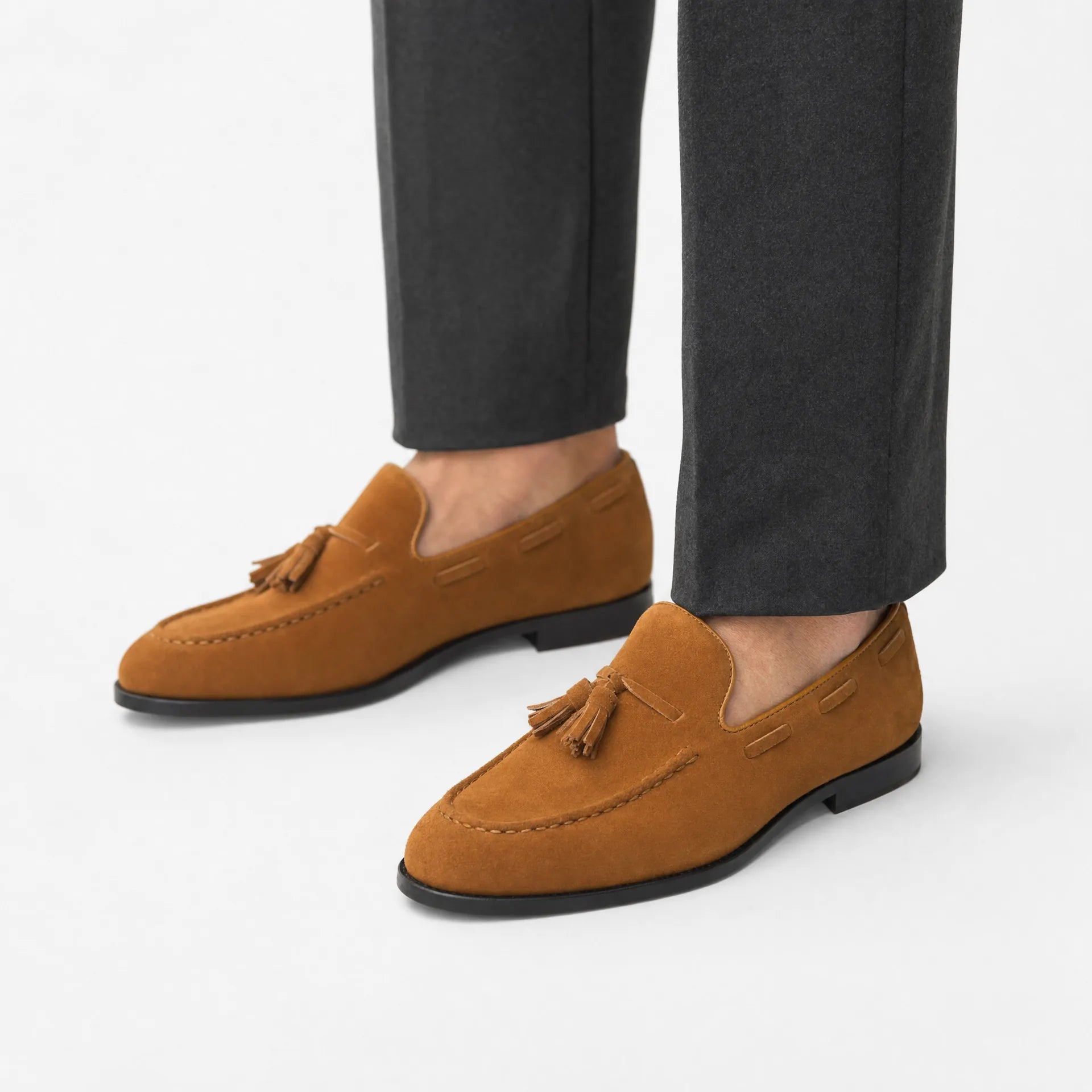 Gentry Morris Mens Suede Tassel Loafers