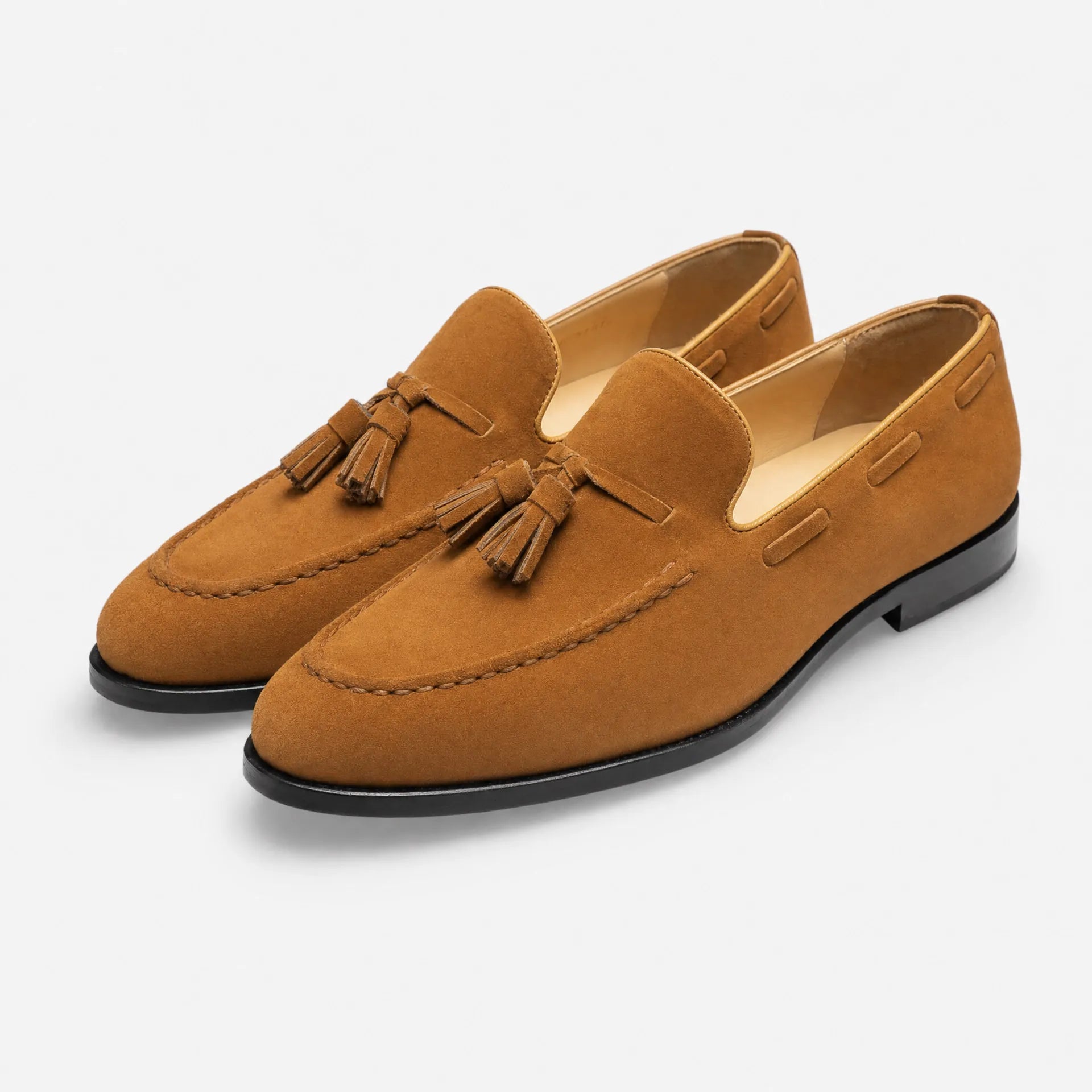 Gentry Morris Mens Suede Tassel Loafers
