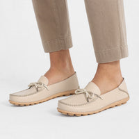 Beige Leather Bow Pebbled Loafers