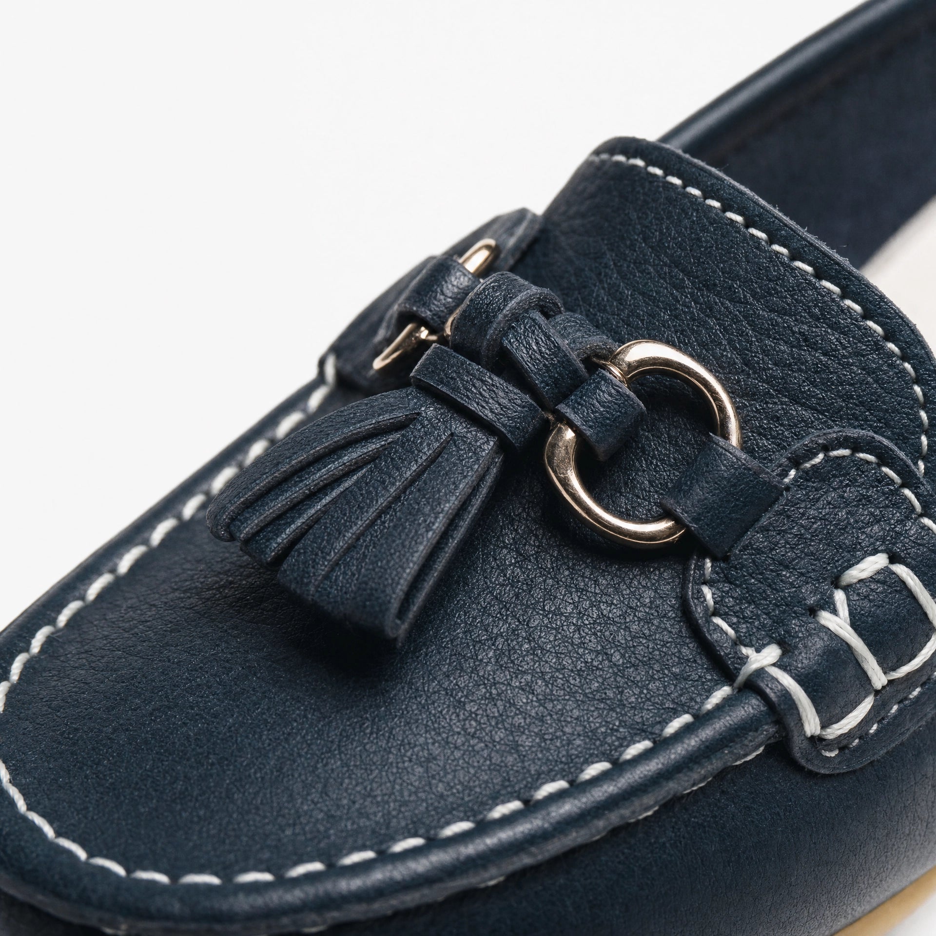 White Gold Buckle Tassel Loafers
