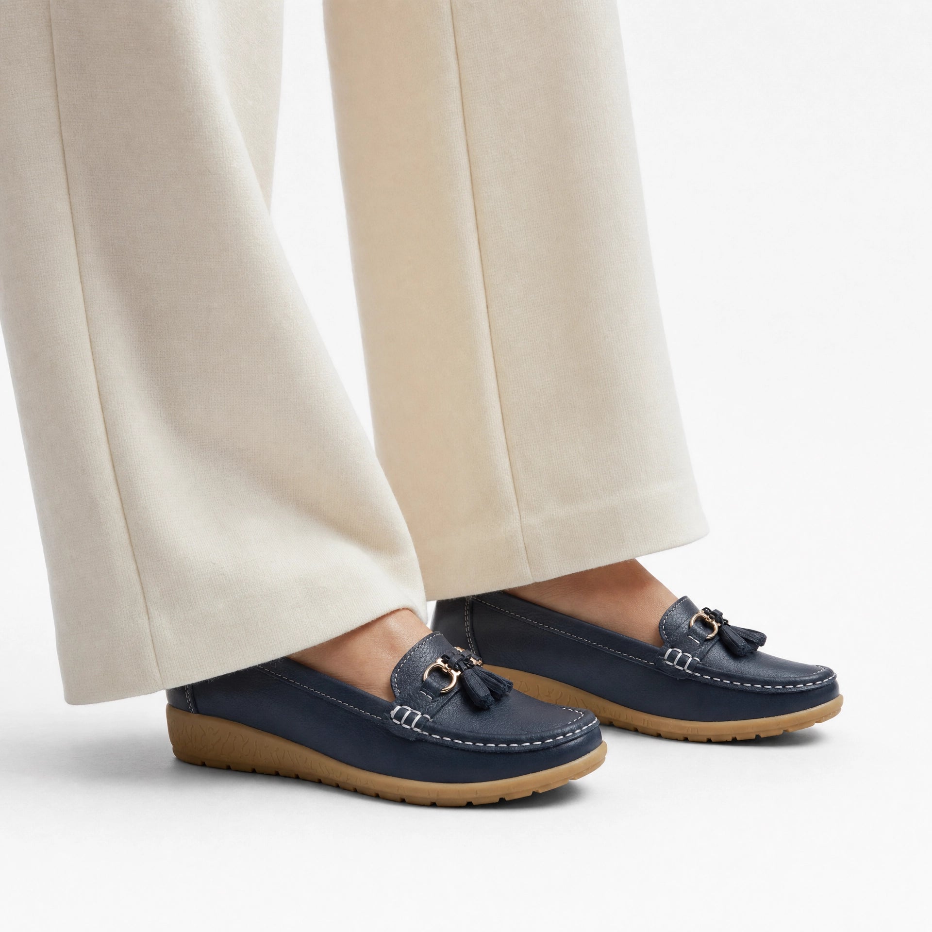 White Gold Buckle Tassel Loafers